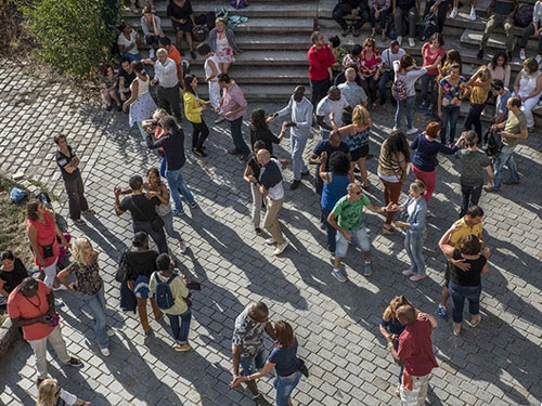 Transfigurer l’espace public avec des objets de convivialité