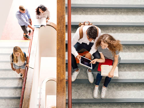 Projections des jeunes en âge d'aller au lycée