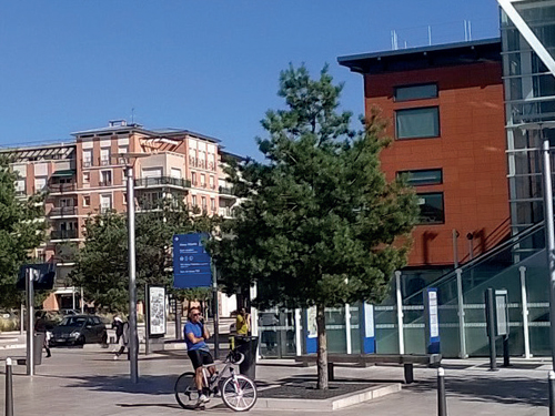 Articulation entre gares et quartiers de gare : la méthode node-place